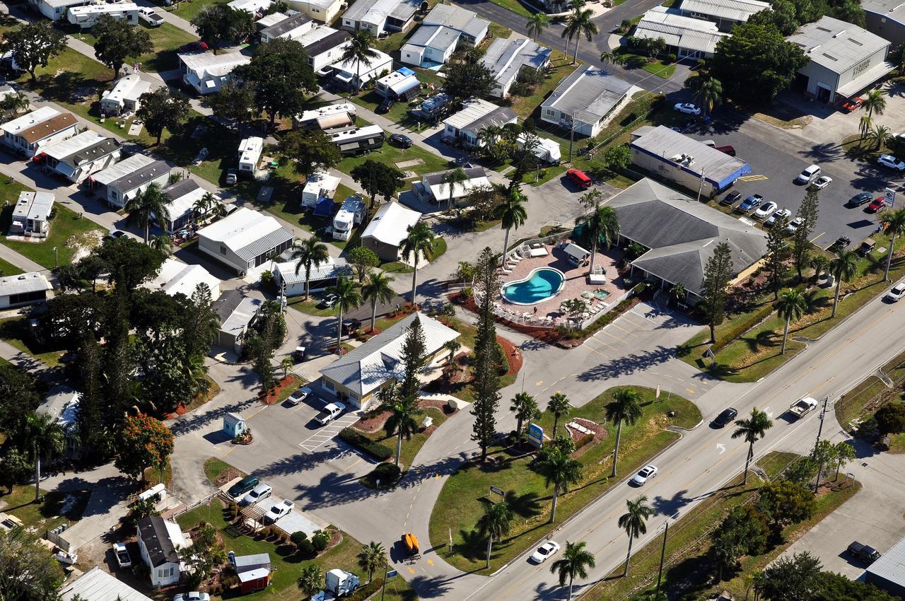 Fort Myers Beach Resort Two-Bedroom Park Model 4 Harlem Heights Extérieur photo